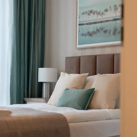 Apartment Atol By Renters *